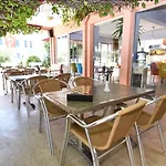 Uemit Hotel