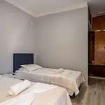 Hotel Uemit 3*