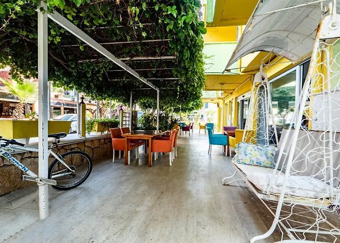 Ξενοδοχείο Uemit 3*