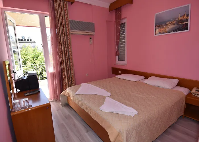 Ξενοδοχείο Uemit