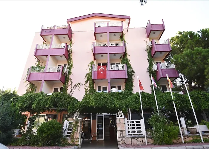 Uemit Ξενοδοχείο