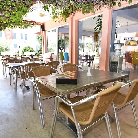 Uemit Hotel