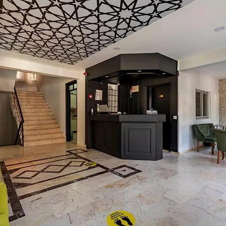 Otel Uemit 3*