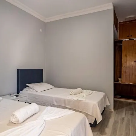 Otel Uemit 3*