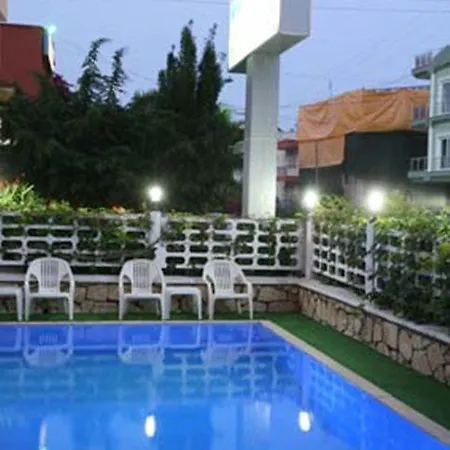 Uemit Hotel 3*